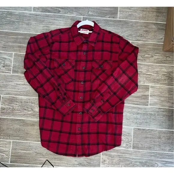 Red Plaid! Wrangler red plaid shirt sz med long sleeve - Picture 7 of 16
